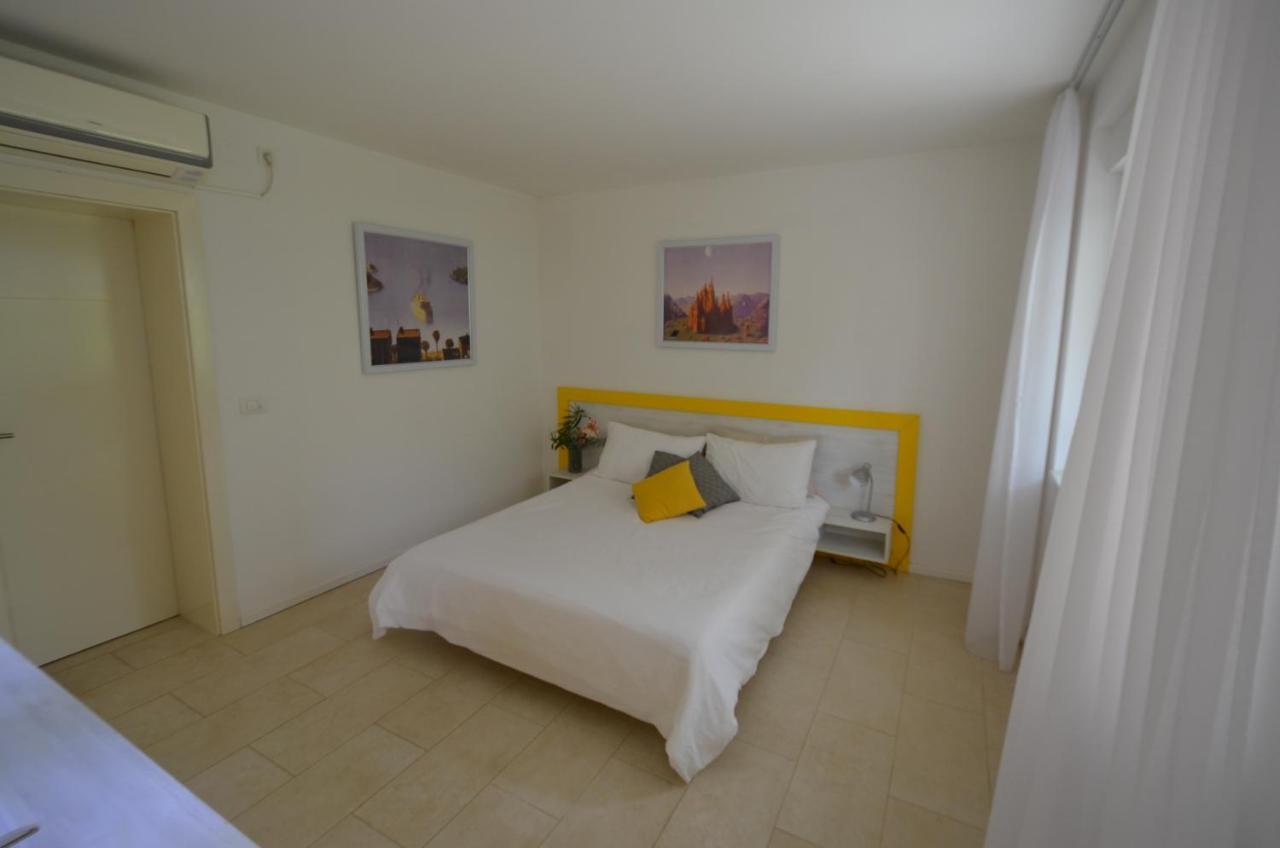 Apartments Karmen Maria Novigrad Istria Exterior foto
