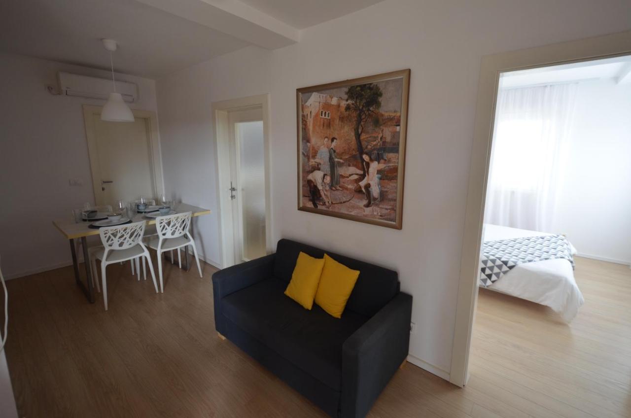 Apartments Karmen Maria Novigrad Istria Exterior foto
